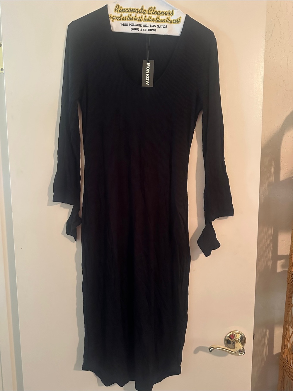 Monrow Black Ribbed V-Neck Tie-Sleeve Midi Dress